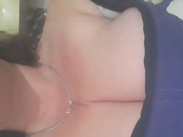 BOOBSMILF free sexy photo