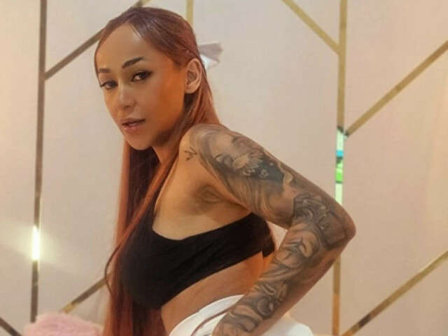 MIABRUNETTE free sexy photo
