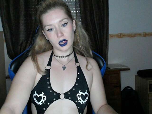 ALICETAYLOR free sexy photo