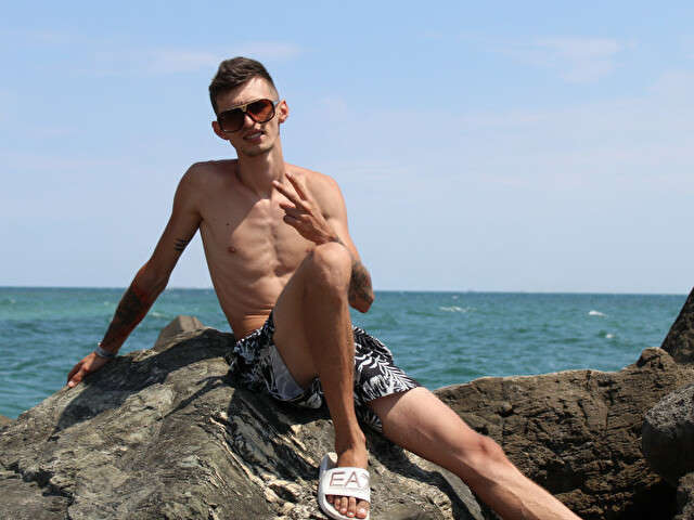 KNOWHOW free sexy photo