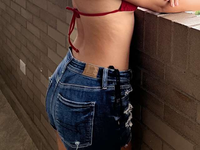 ALYMARTHINI free sexy photo