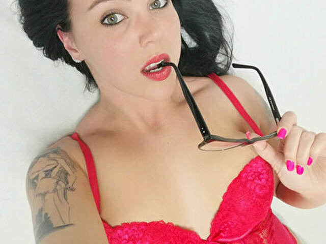 XXXMELANIE free sexy photo