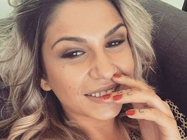 CLEOHOT69 free sexy photo