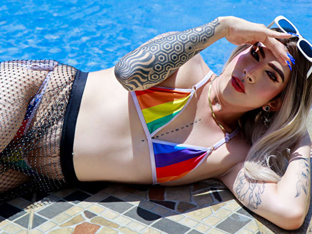 MAYATAYLOR free sexy photo
