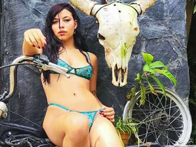ALONDRABROKS free sexy photo