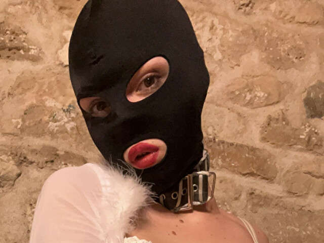 BRIANACHERIE free sexy photo