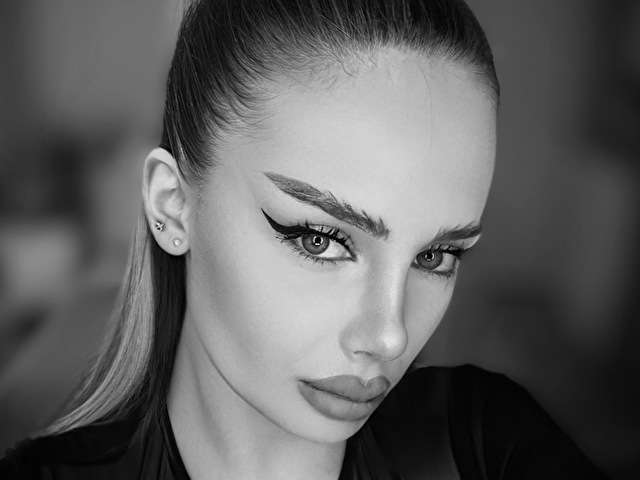 ALESSYAA free sexy photo