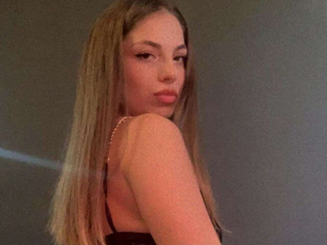 BELLAHALLS free sexy photo
