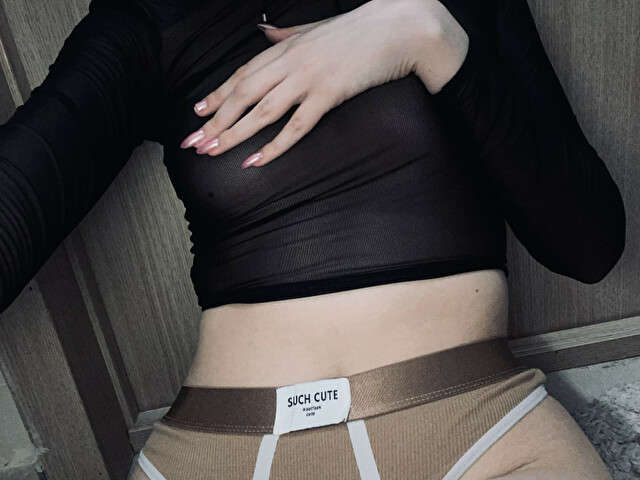 NOORACHAN free sexy photo