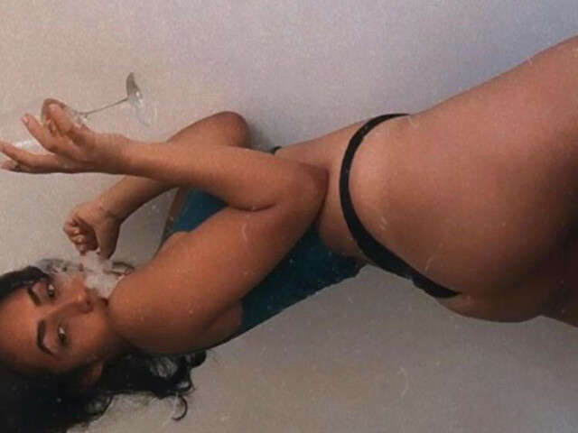 IAMLUACAM free sexy photo