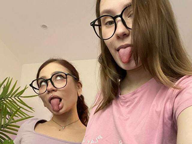 HOTCARAMELLS free sexy photo