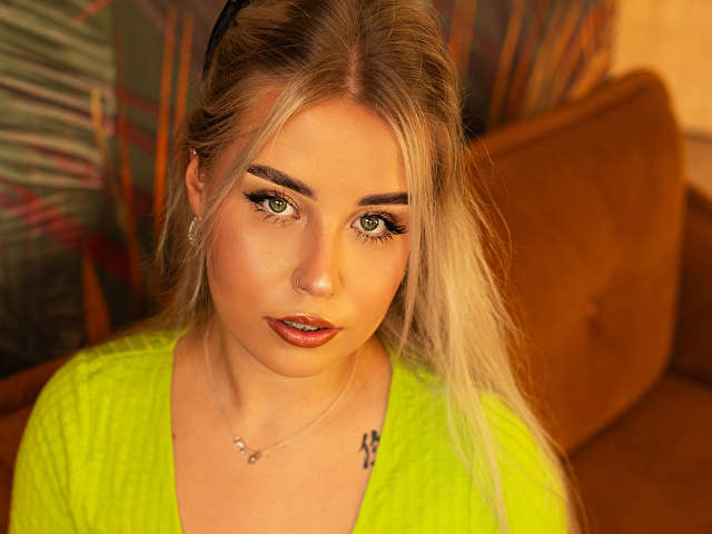 KRISTYBLOND free sexy photo
