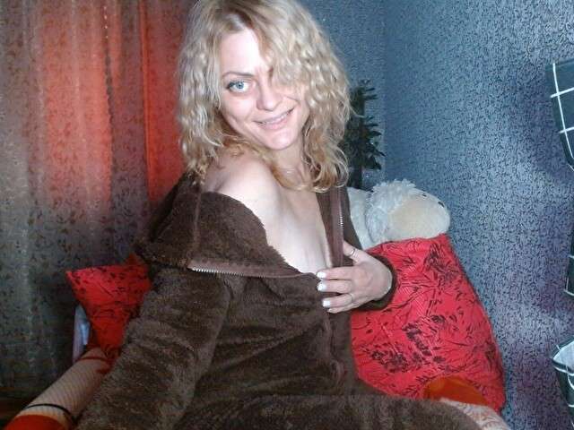 KAMILA888 free sexy photo
