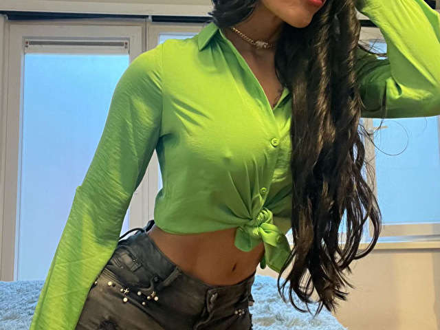 LIER free sexy photo