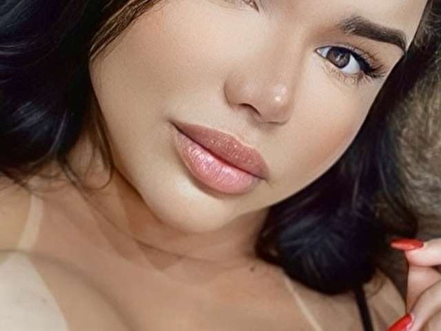 LATINABITCH free sexy photo