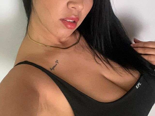 CASSIDYHOLE free sexy photo