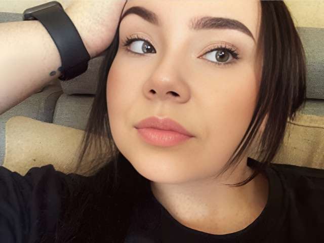 ALLYGORGEOUS free sexy photo