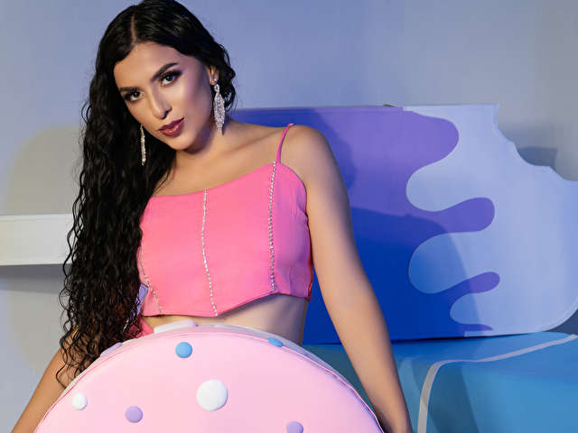 GABYEVANS1 free sexy photo