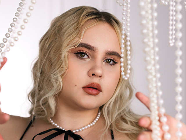 JULIA20 free sexy photo
