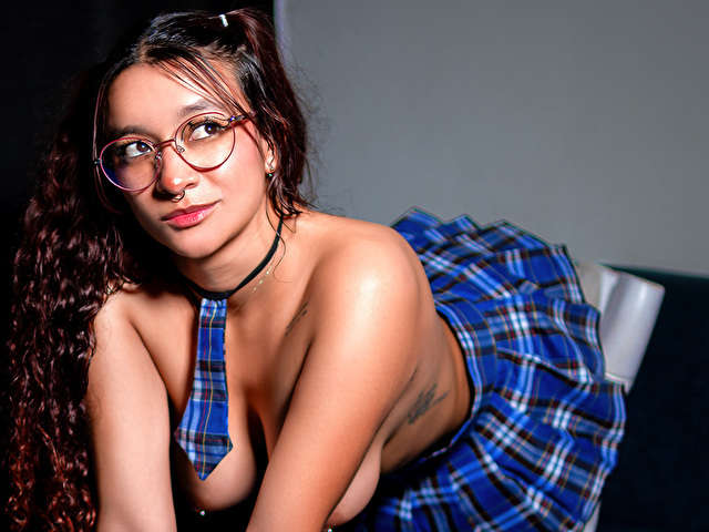 CHARLOTTEB free hard sexy photo