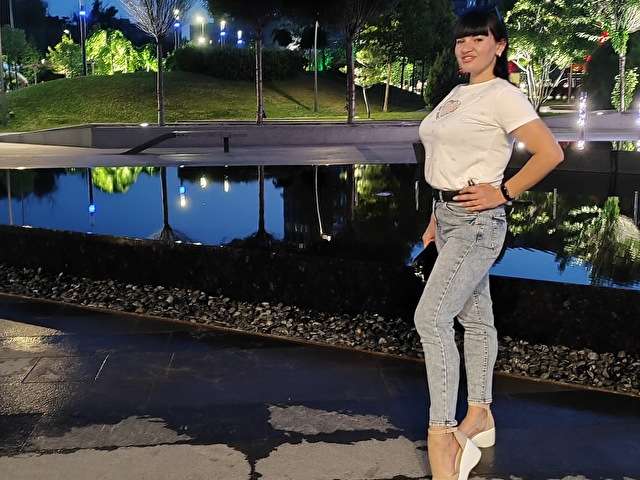 NIKAAAA free sexy photo