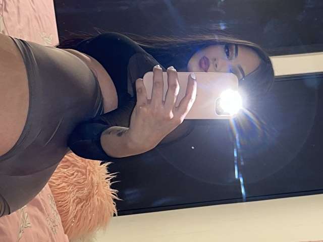 ANNIECOTSS free sexy photo