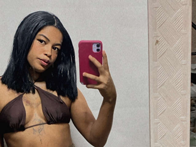 DEUSANICKHOT free sexy photo