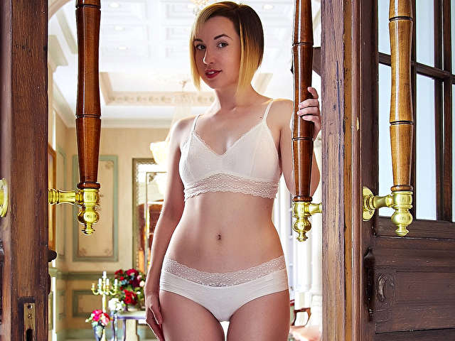 SWEETLEKA free sexy photo