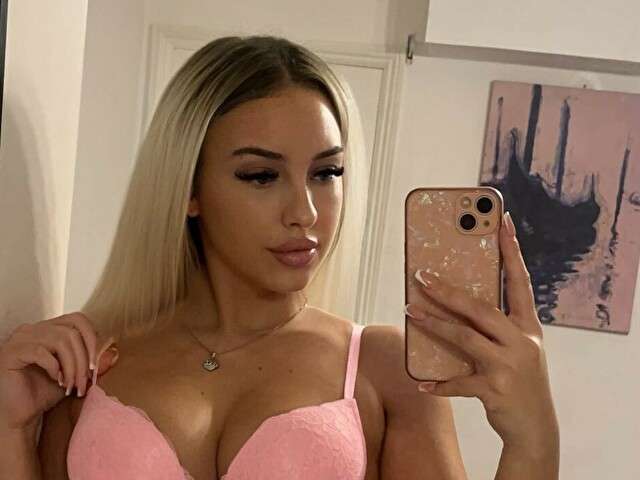 SEXYALICE free sexy photo