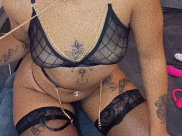 SEXYCURLY free hard sexy photo
