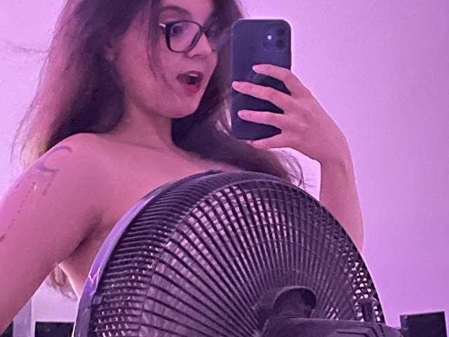 LILYPINKXO free sexy photo