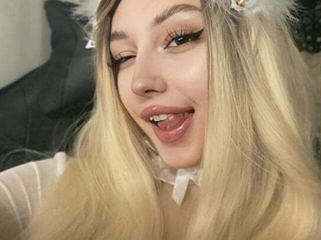 JIIGGLY free sexy photo