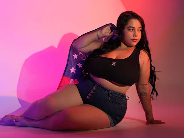 LAYLALANNE free sexy photo