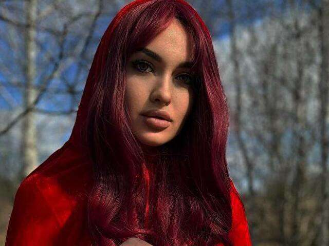 ALEXXXA free sexy photo