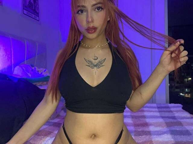 CLAIRERYAN free sexy photo