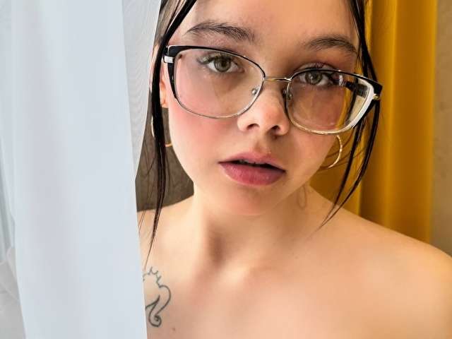 LOLLYBERRYXX free sexy photo