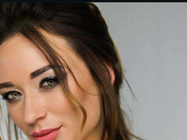AMELYSWAM30 free sexy photo