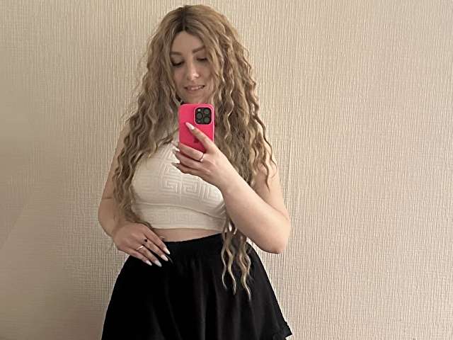 KAROLINA free sexy photo