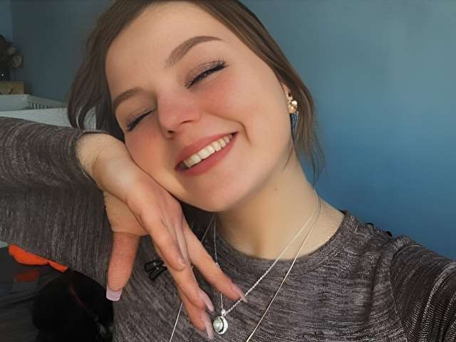 EMMYBIGTITS free sexy photo
