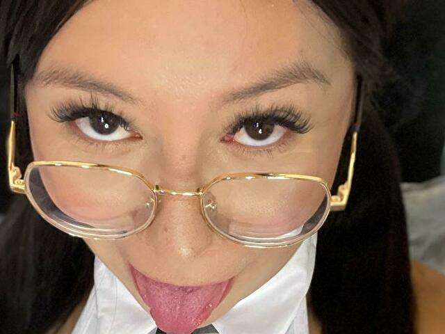 KRYSTALEVANS free sexy photo