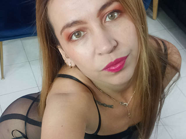 VIVIANTORRES free sexy photo