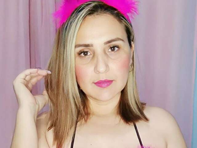 DALILLAON free sexy photo