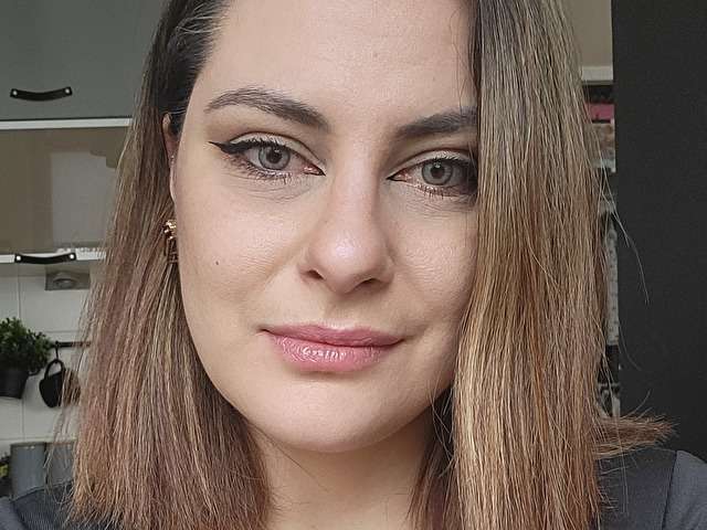 EMILYGLOW free sexy photo