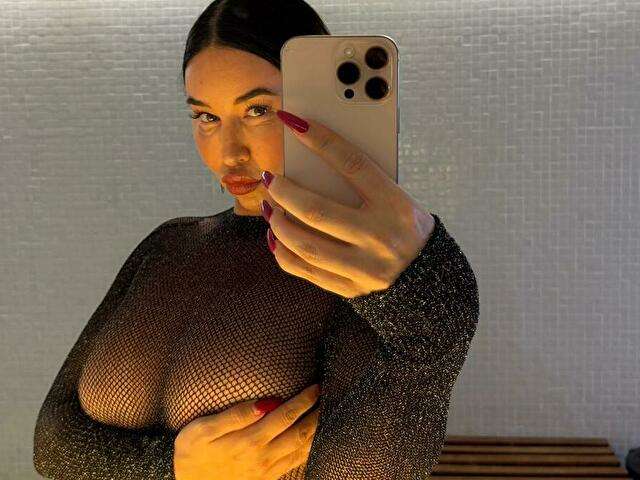 MONICATRANS free sexy photo