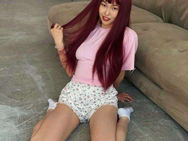YASMINACHARM free sexy photo