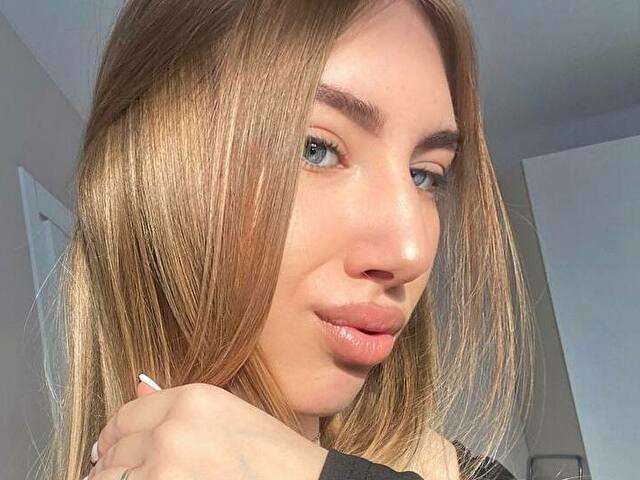 VANILABLONDE free sexy photo