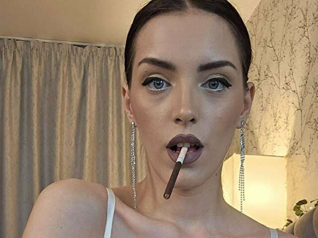 CALLMEEMILY free sexy photo