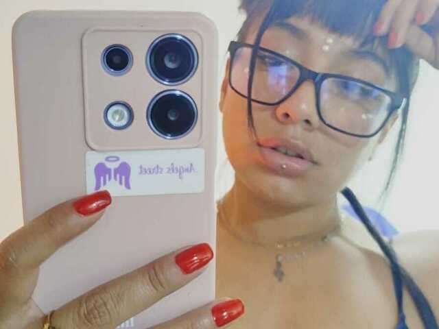 SOLEIIL free sexy photo