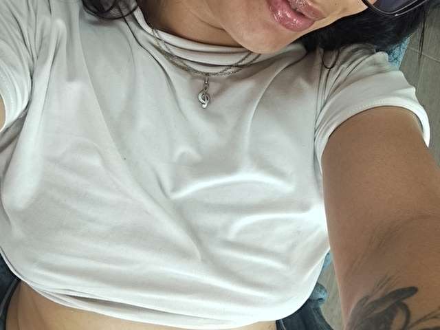 SOLEIIL free sexy photo