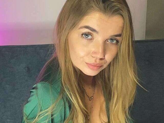 DASHENKAA free sexy photo